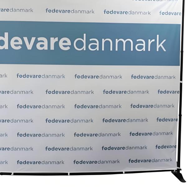 step and repeat banners