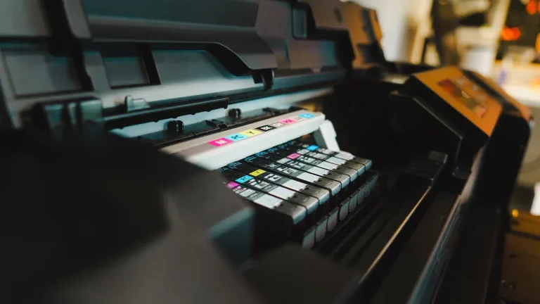 How to Get Inexpensive Large Format Printing Without Compromising Quality