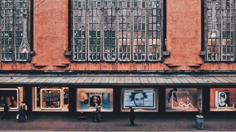How to Start a Billboard Company: B2B Printing Solutions to Fuel Your Growth