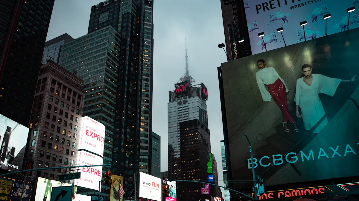 Outdoor Billboard Advertising: What B2B Buyers Need to Know in 2025